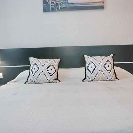 Apartamento Bateles コニル・デ・ラ・フロンテラ エクステリア 写真
